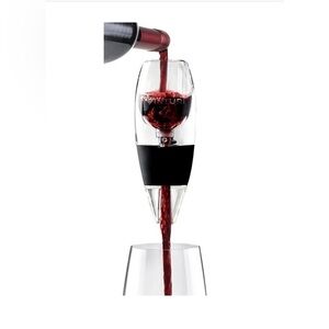 Vinturi essential wine aerator for red wine​​